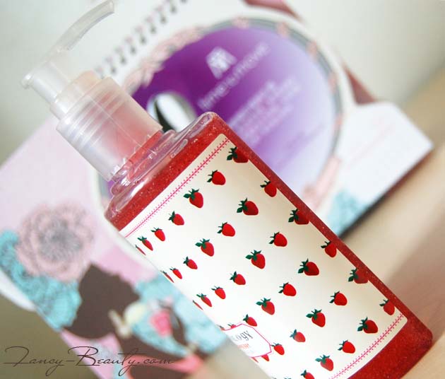 Everybody Labo, BATHOLOGY Strawberry body scrub