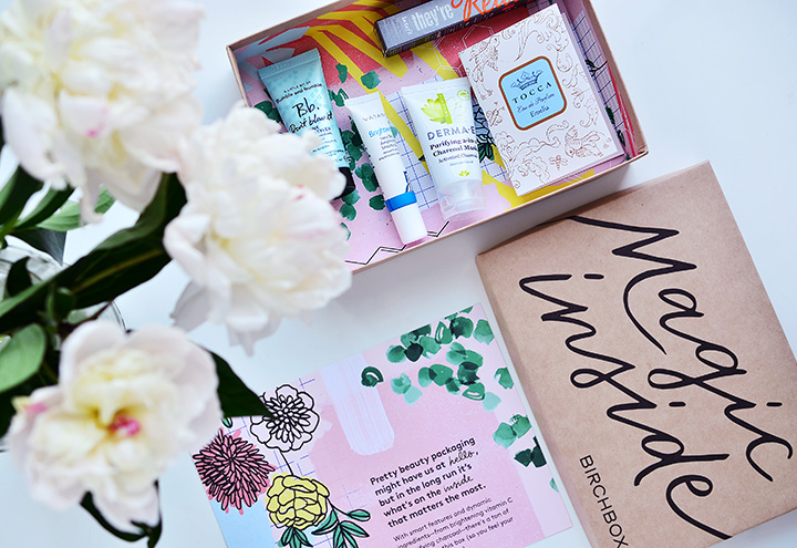 Fancy Бьюти-боксы: Birchbox April 2017, Birchbox April 2017,Birchbox, Vasanti BrightenUp! New Skin Amplifying Moisturizer, Benefit Cosmetics They're Real! Double the Lip, Bumble and bumble Don't Blow It - Fine, TOCCA Emelia Eau de Parfum, derma e Purifying 2-in-1 Charcoal Mask,